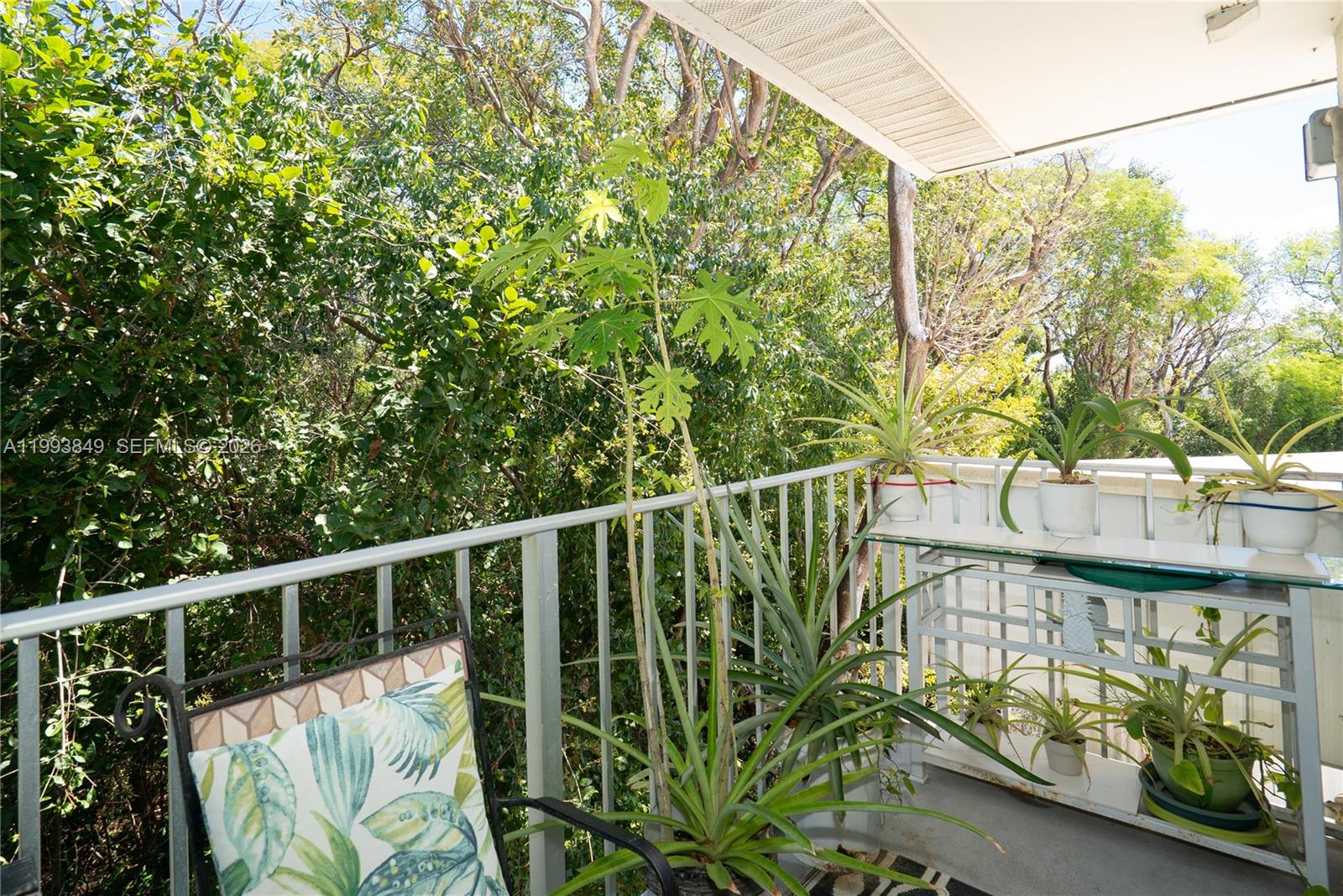 HOLIDAY BY THE SEA - Residential