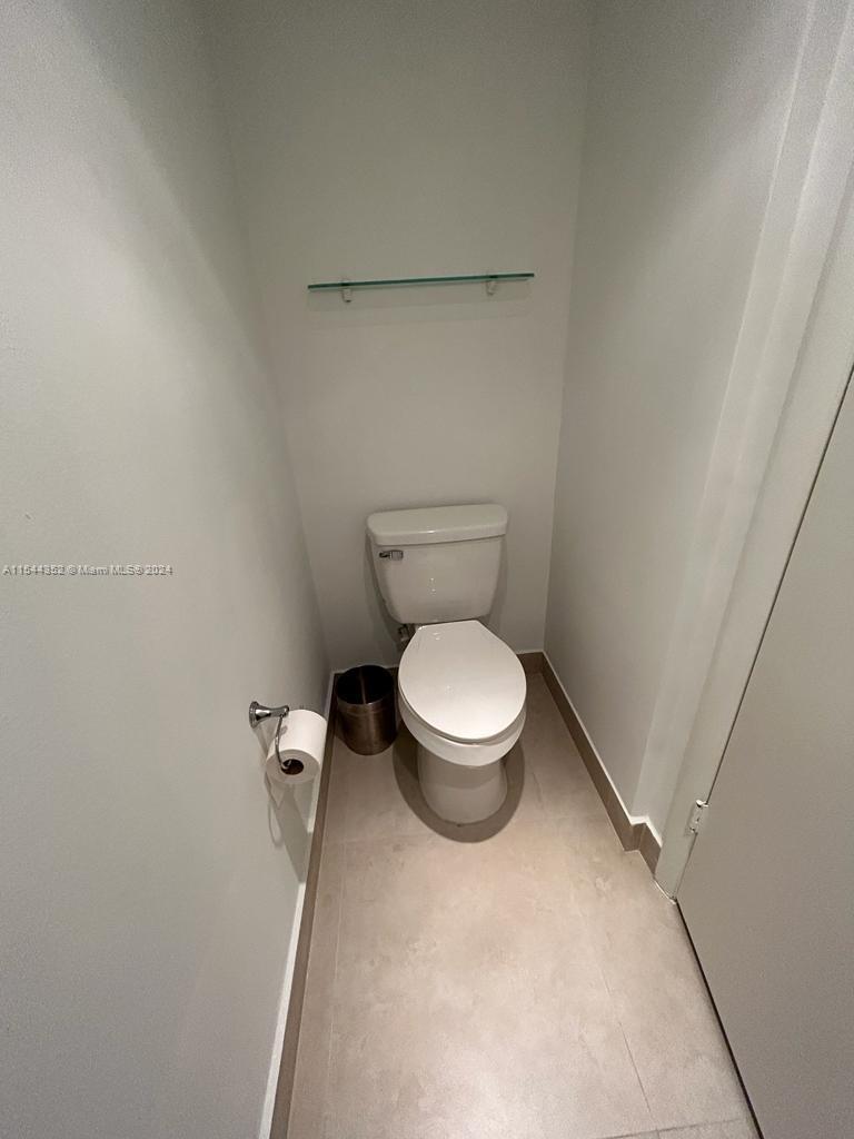 INTERNATIONAL VILLAGE AT - Residential Lease