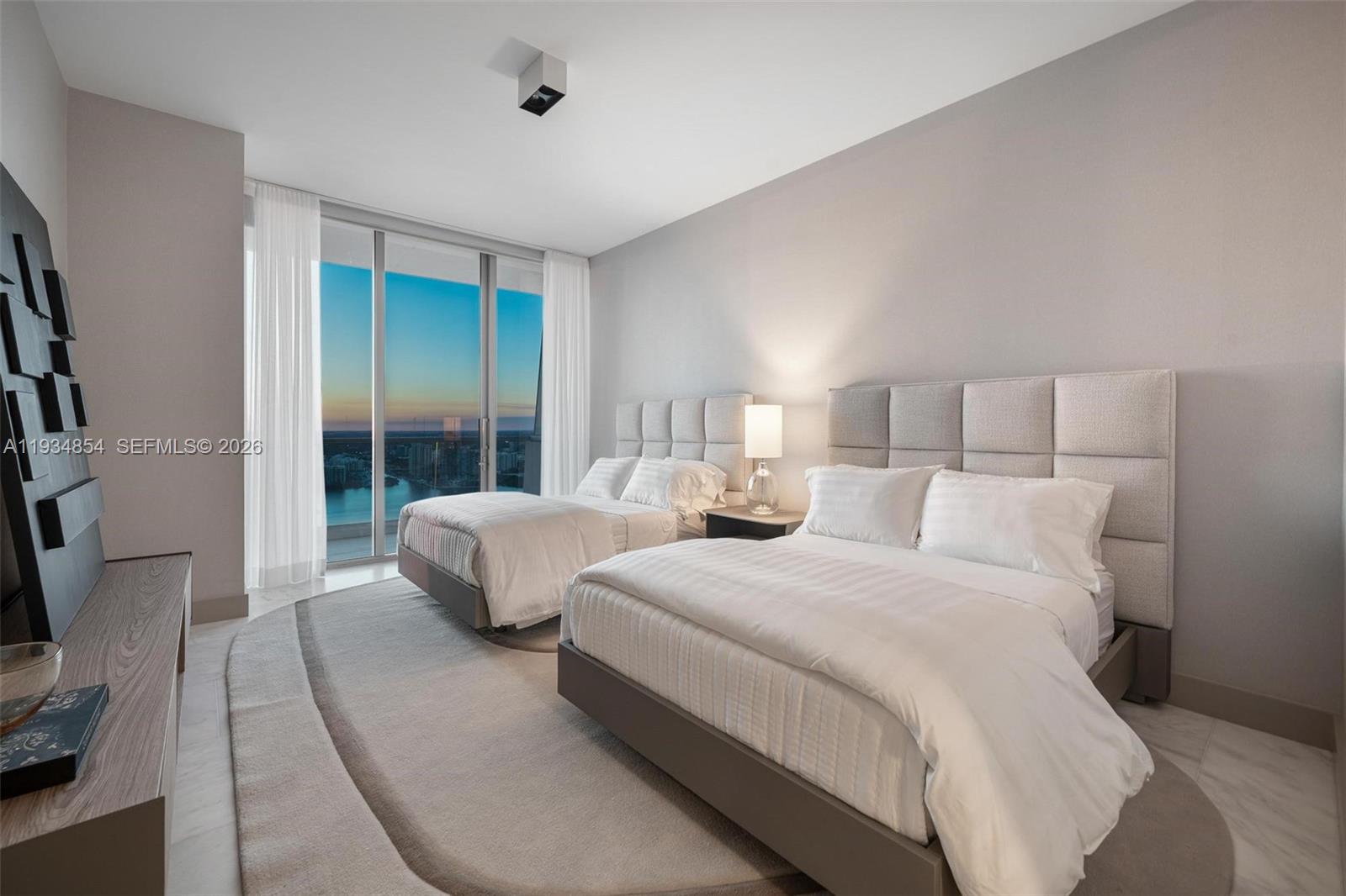 NORTH BISCAYNE BEACH AMEN - Residential