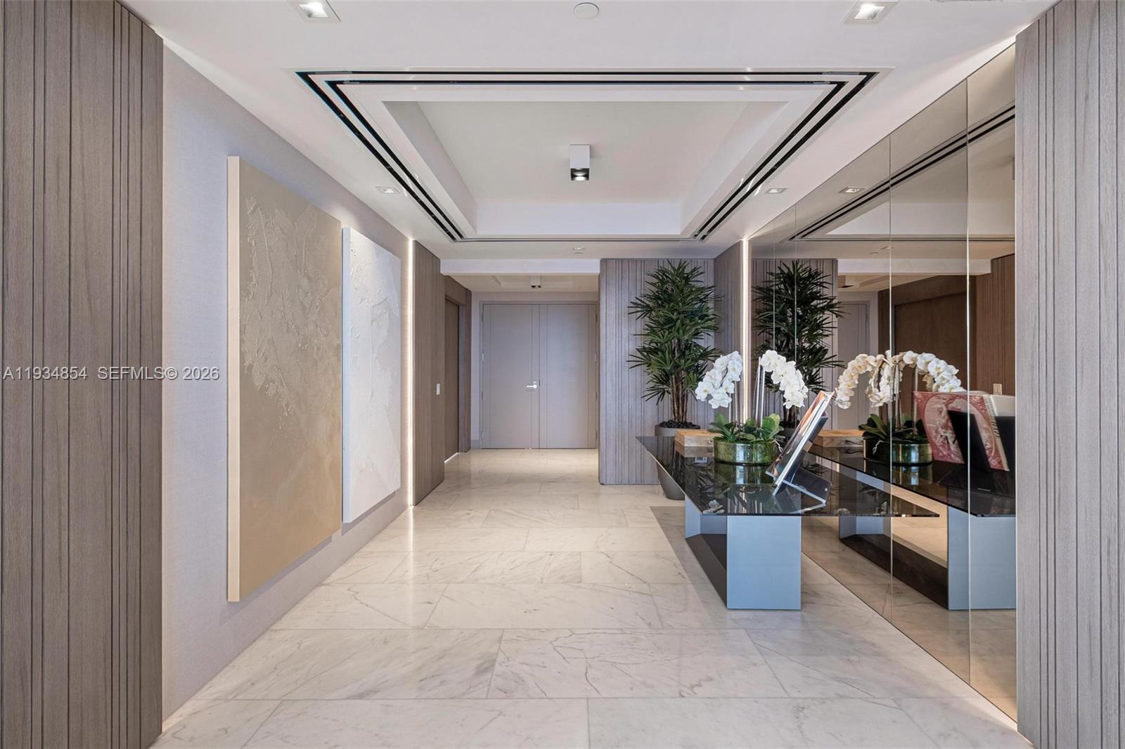 18501 Collins Ave 4003/4004