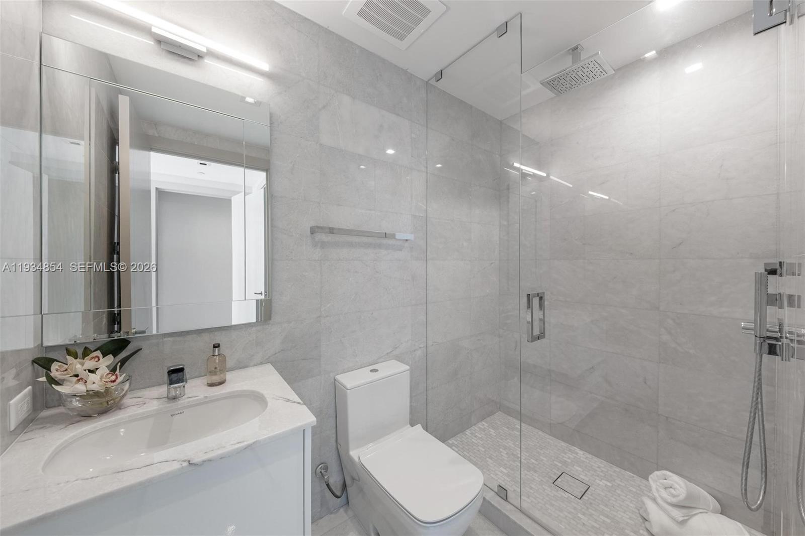 NORTH BISCAYNE BEACH AMEN - Residential