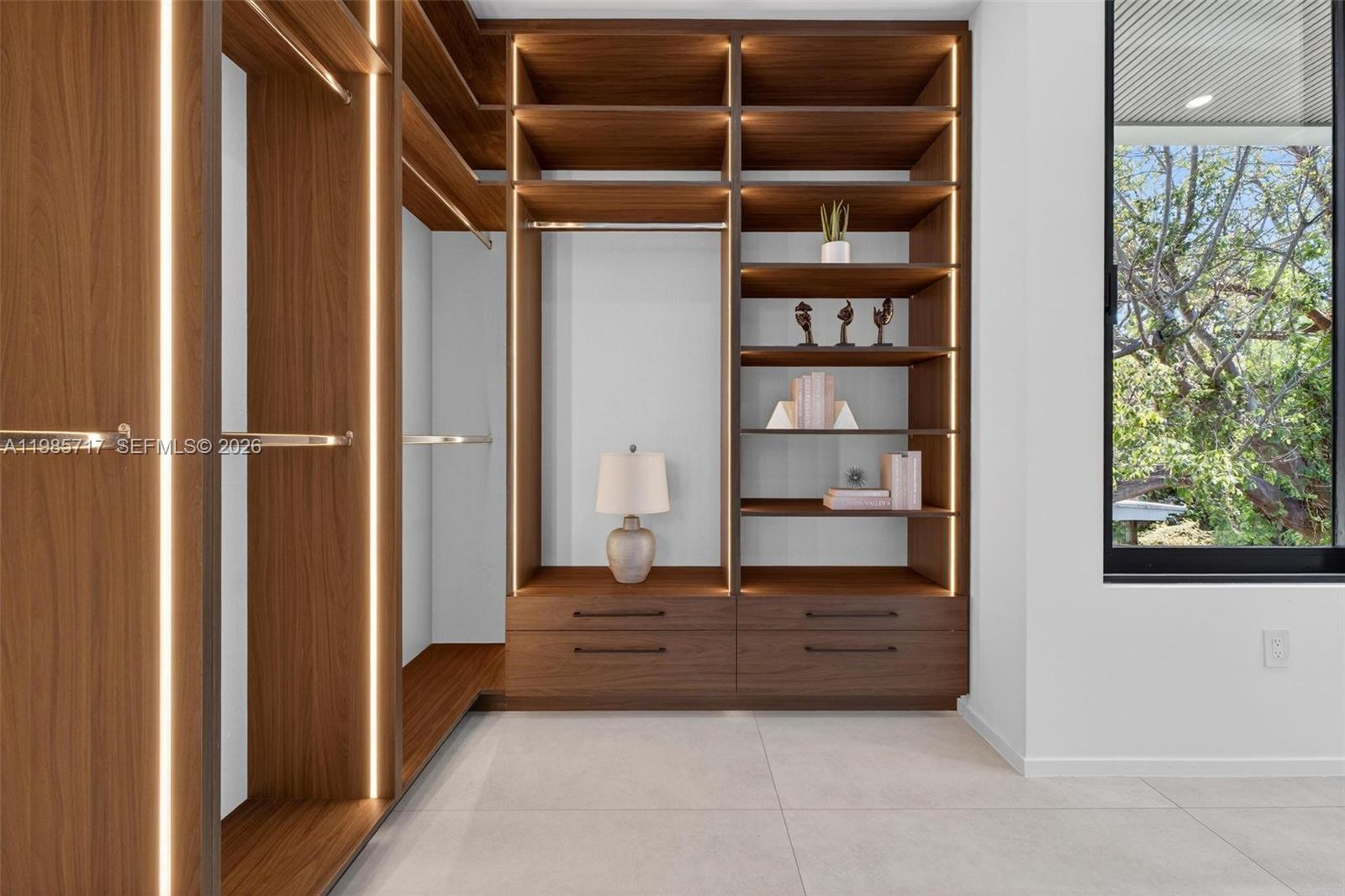 HOLLEMAN PARK - Residential