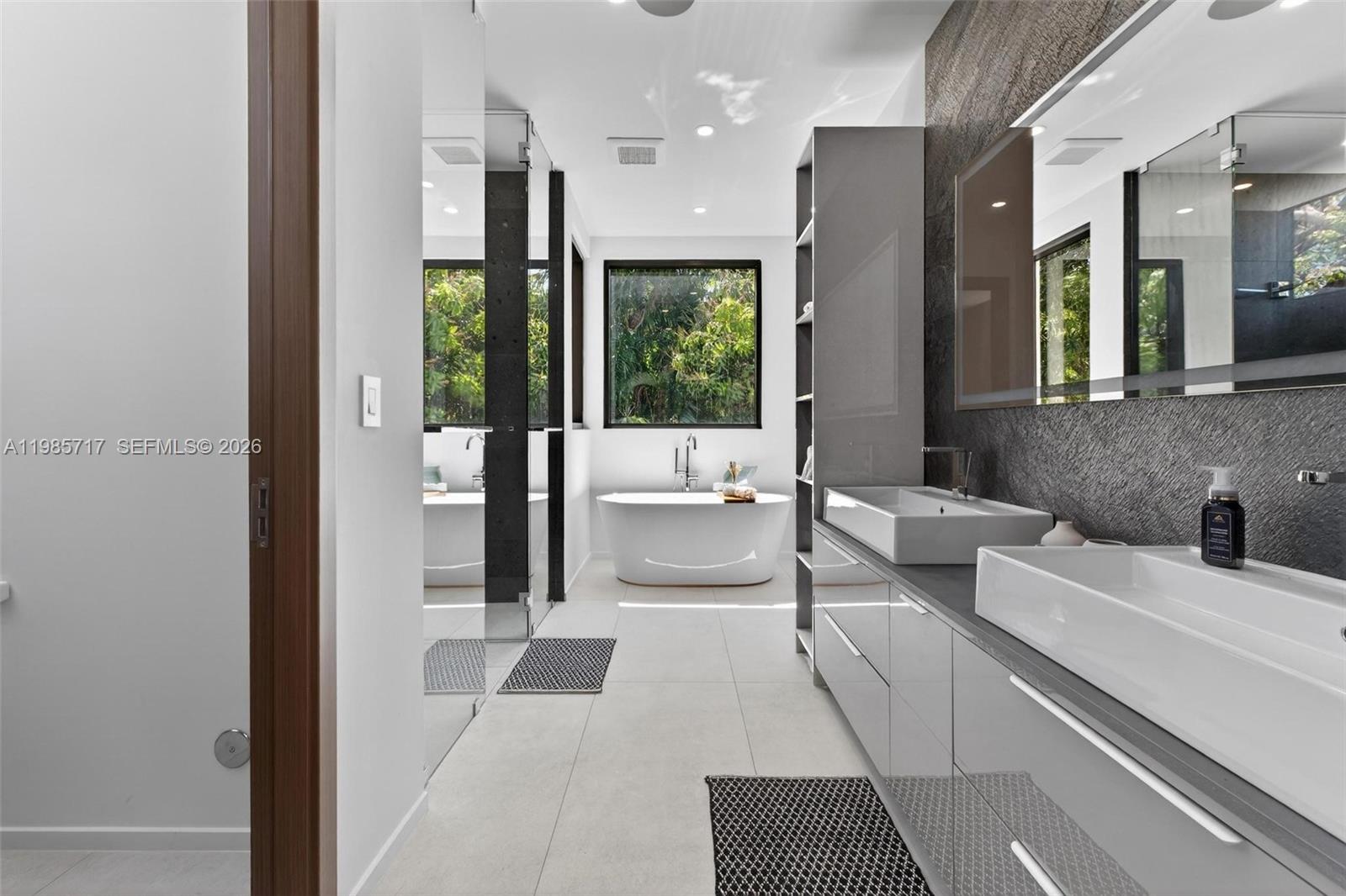 HOLLEMAN PARK - Residential