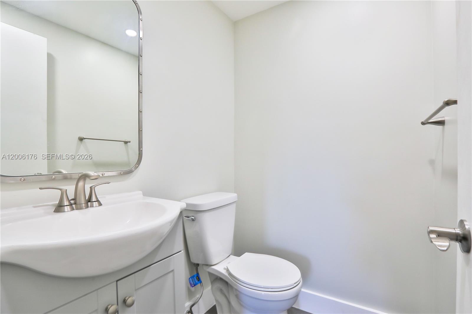 PARK EAST CONDO - Residential Lease