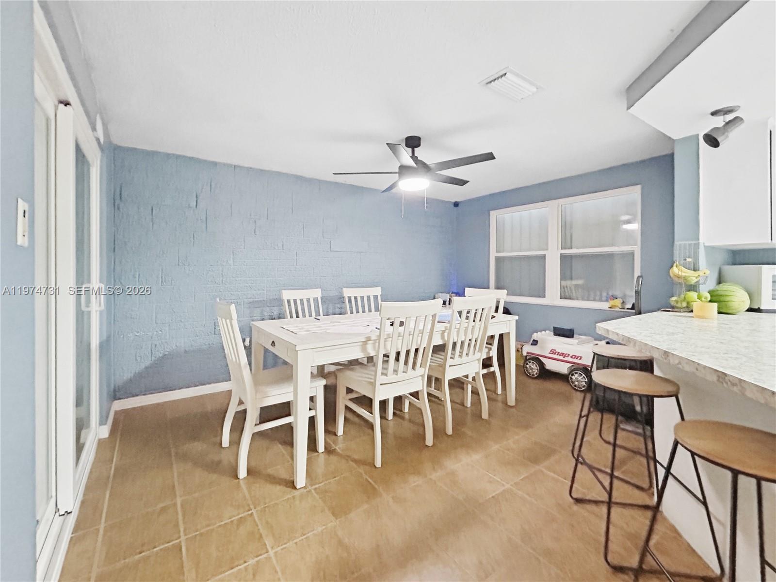 REGENCY PARK - Residential