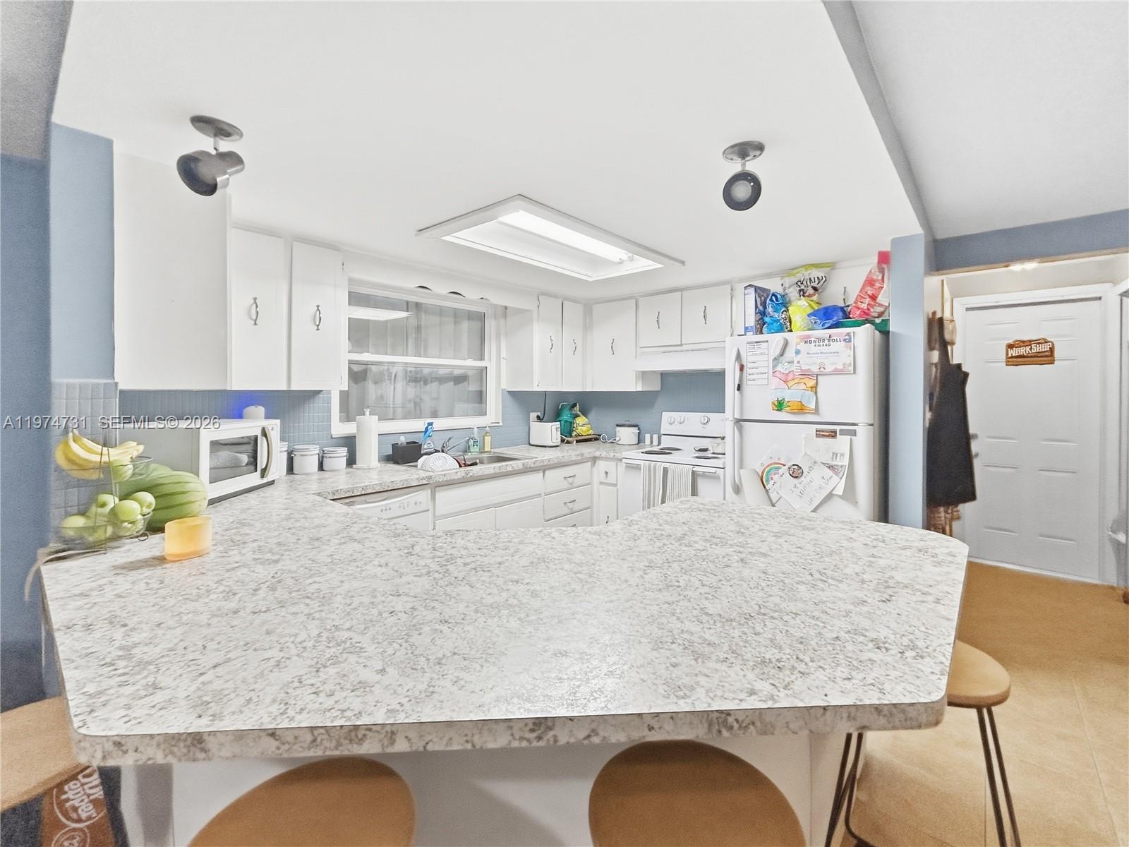 REGENCY PARK - Residential