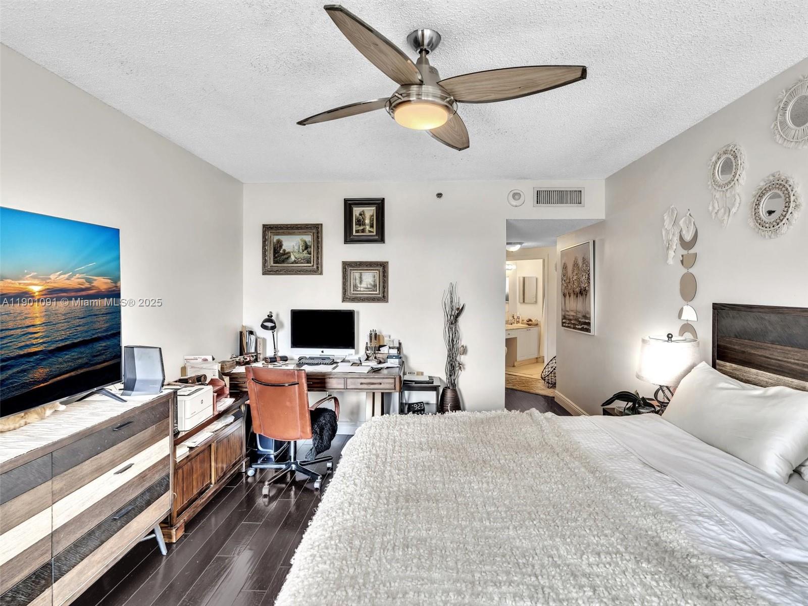 FLORIDA TOWERS CONDO - Residential Lease