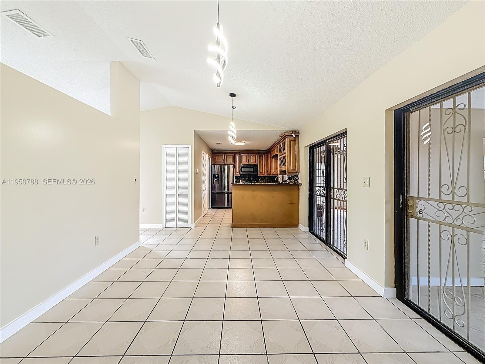 VISTA SUB 1ST ADDN - Residential