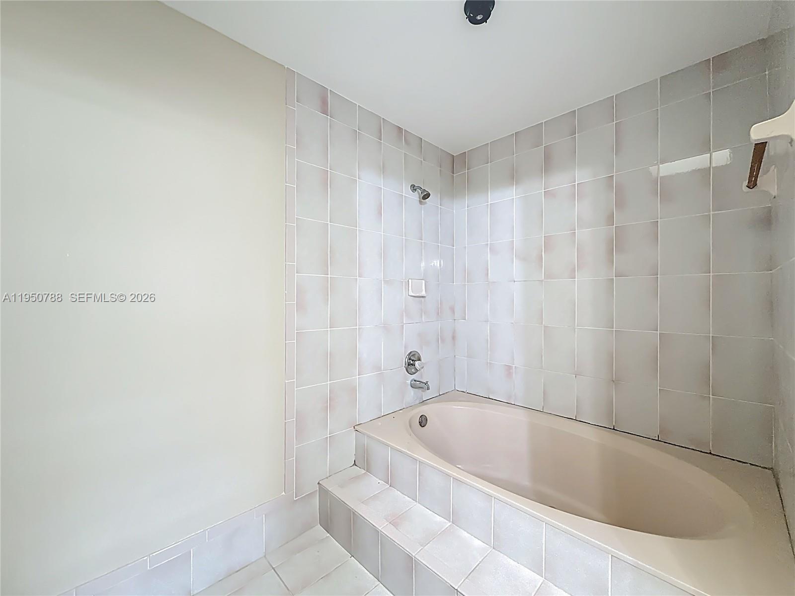 VISTA SUB 1ST ADDN - Residential