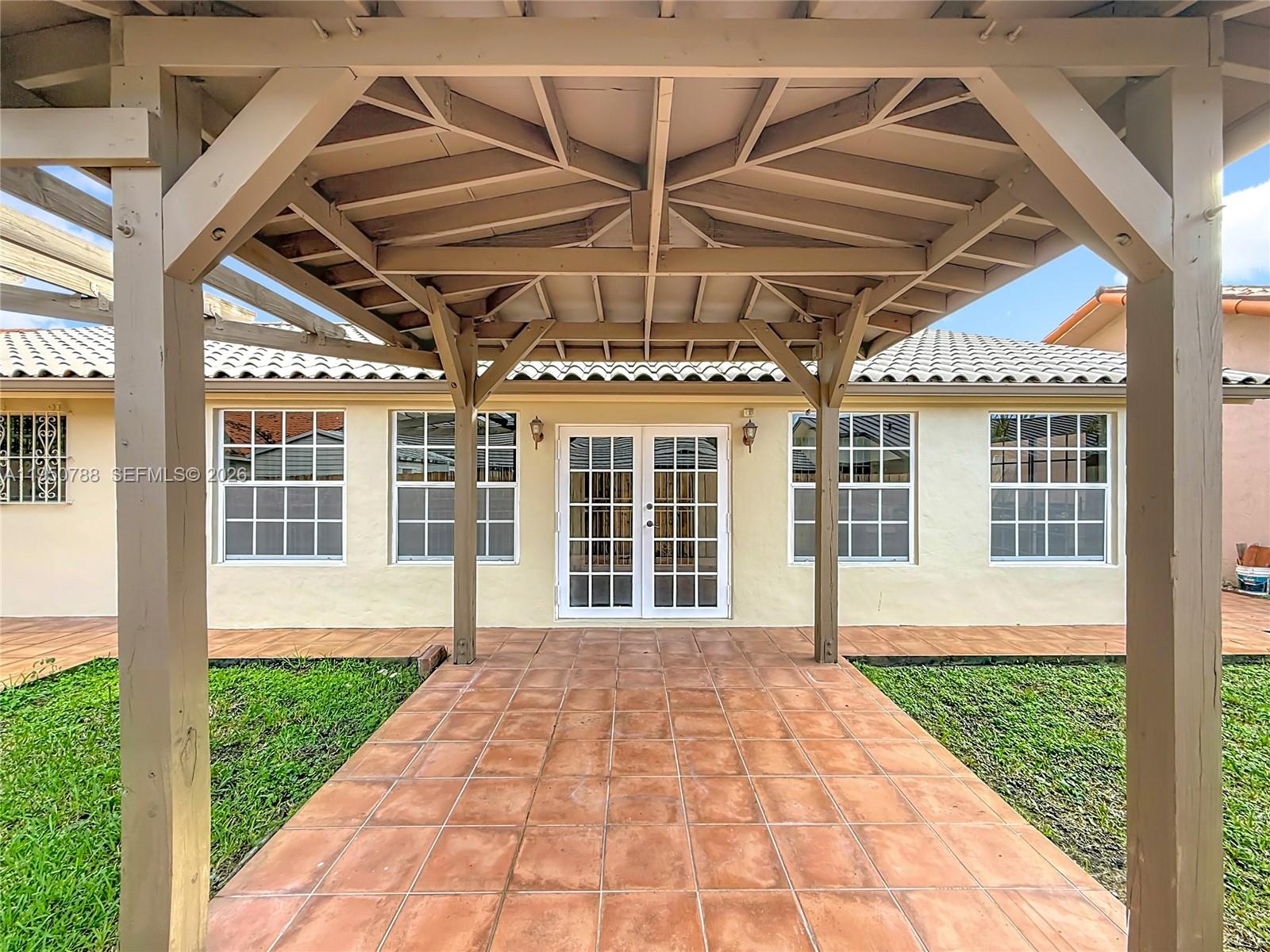 VISTA SUB 1ST ADDN - Residential