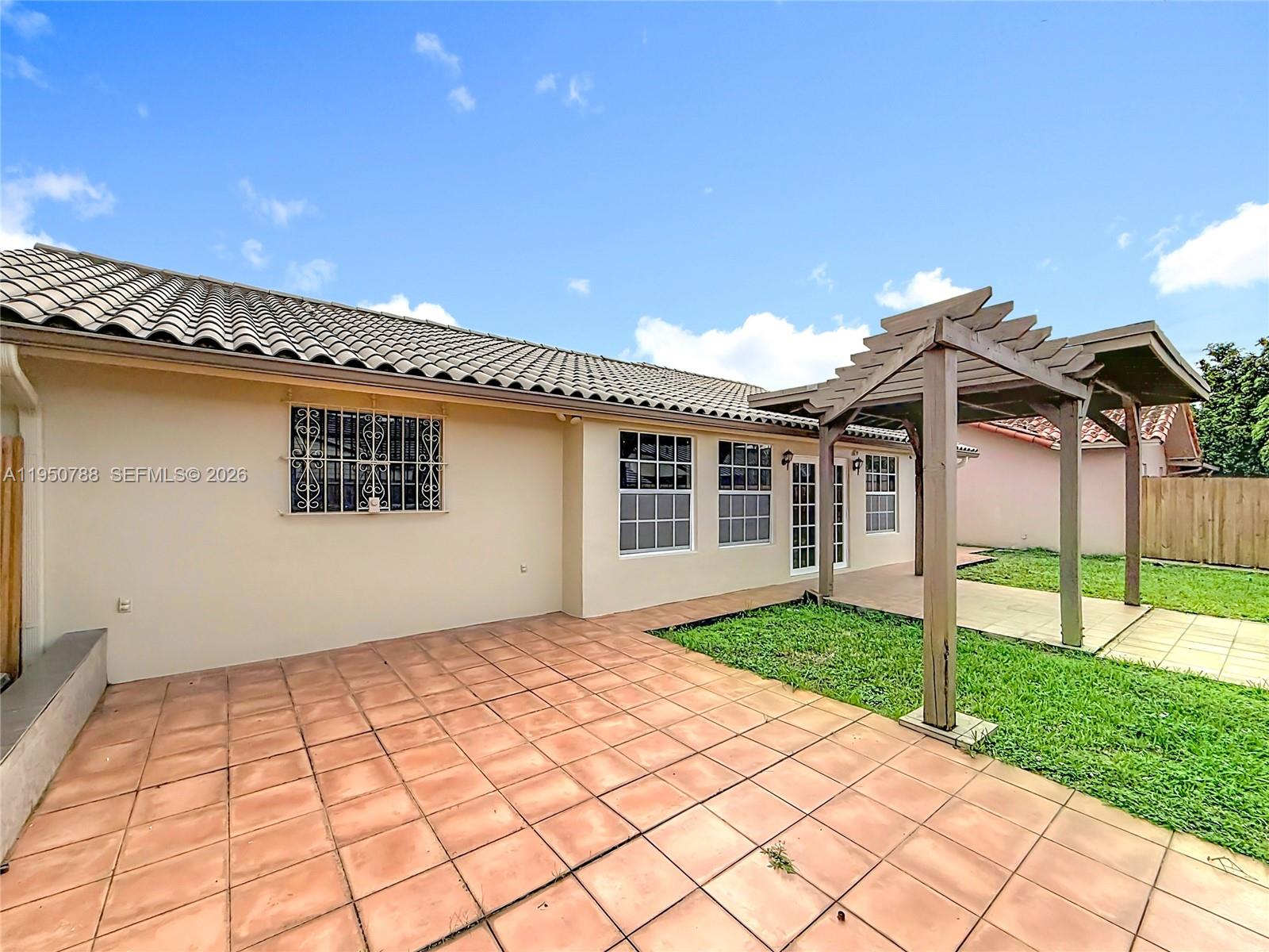 VISTA SUB 1ST ADDN - Residential