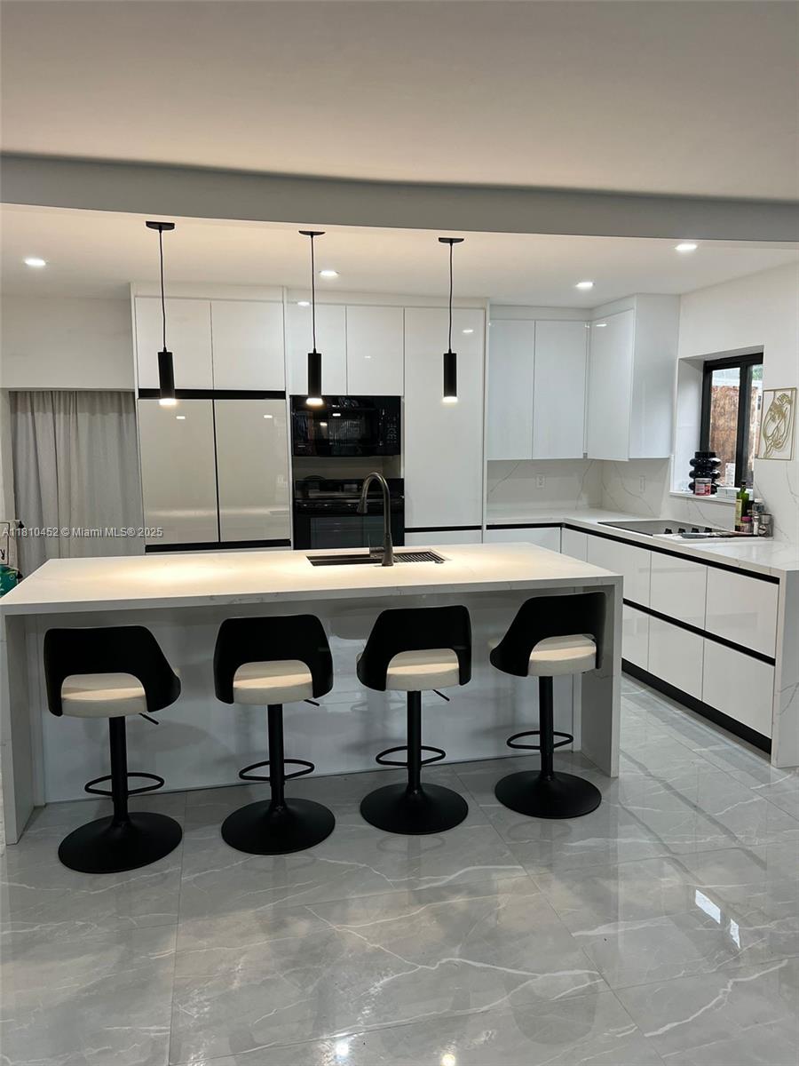 GROSSE POINTE HIGHLANDS - Residential