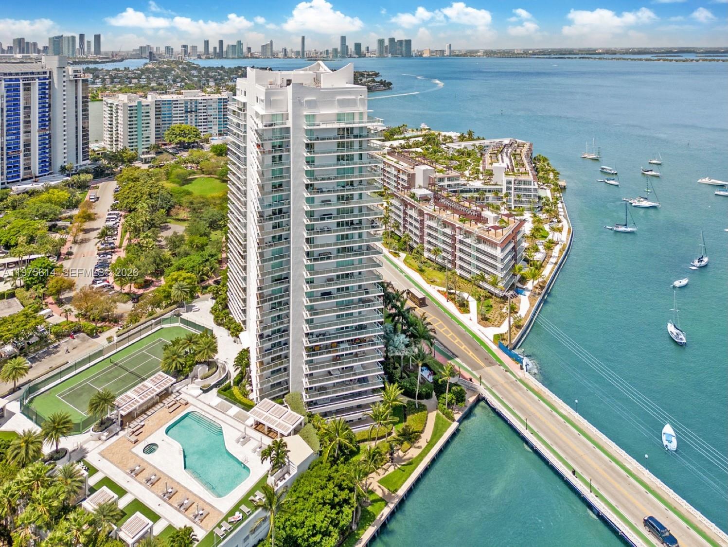 THE GRAND VENETIAN CONDO - Residential