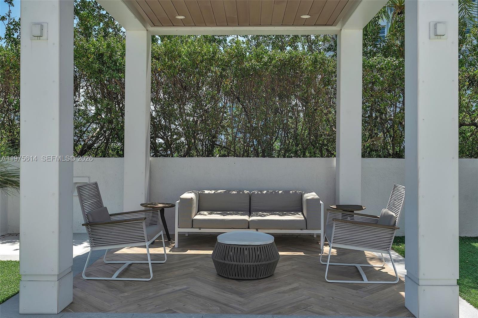 THE GRAND VENETIAN CONDO - Residential