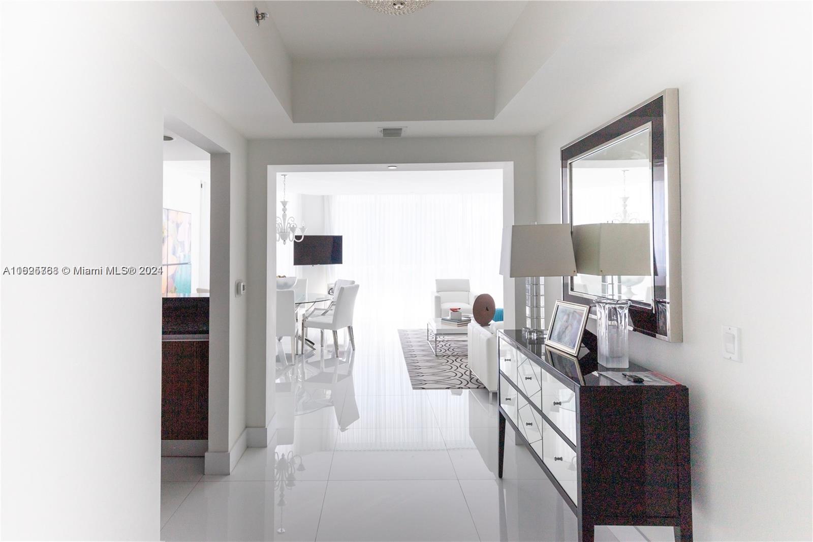 2711 HOLLYWOOD BEACH COND - Residential