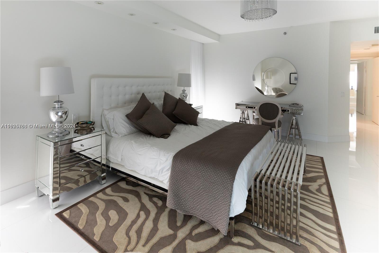 2711 HOLLYWOOD BEACH COND - Residential