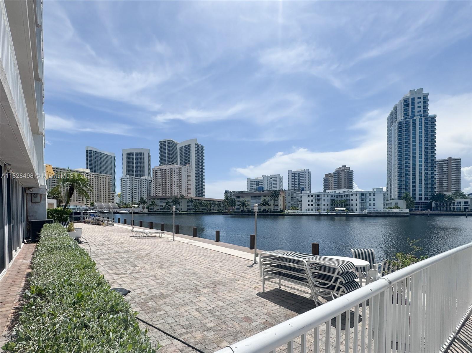 DORSEY ARMS CONDO - Residential