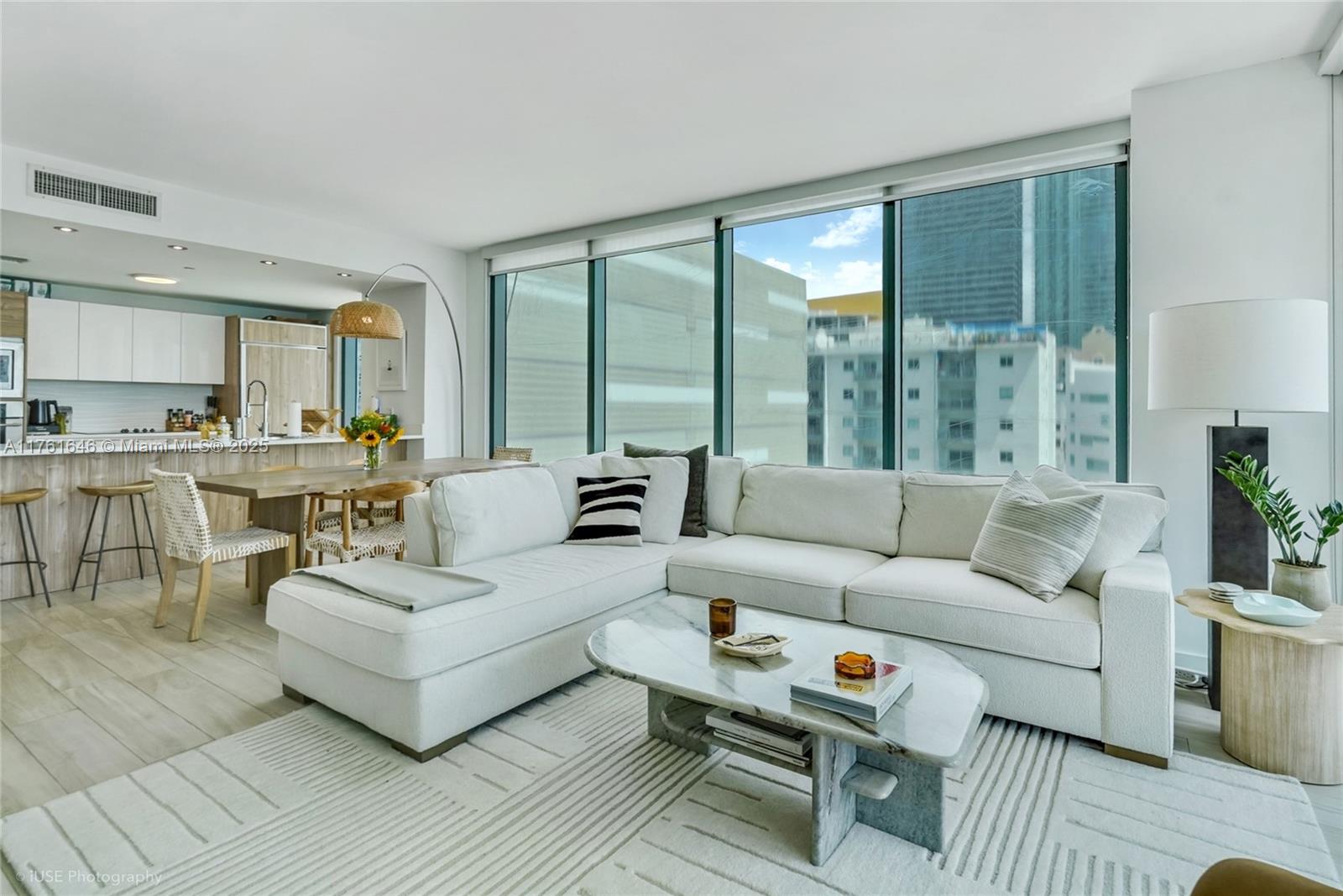 Icon Bay - Residential