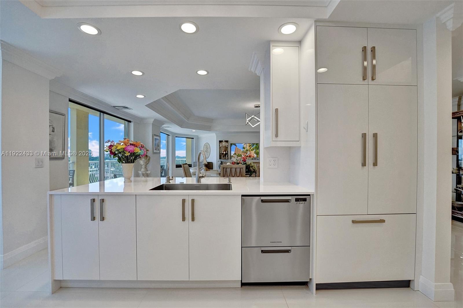 AQUAMARINE CONDO - Residential