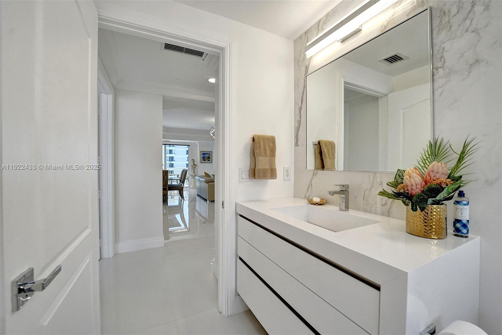 AQUAMARINE CONDO - Residential