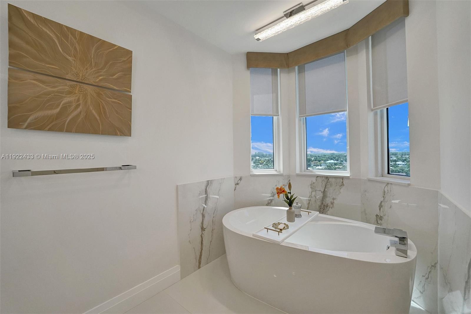 AQUAMARINE CONDO - Residential