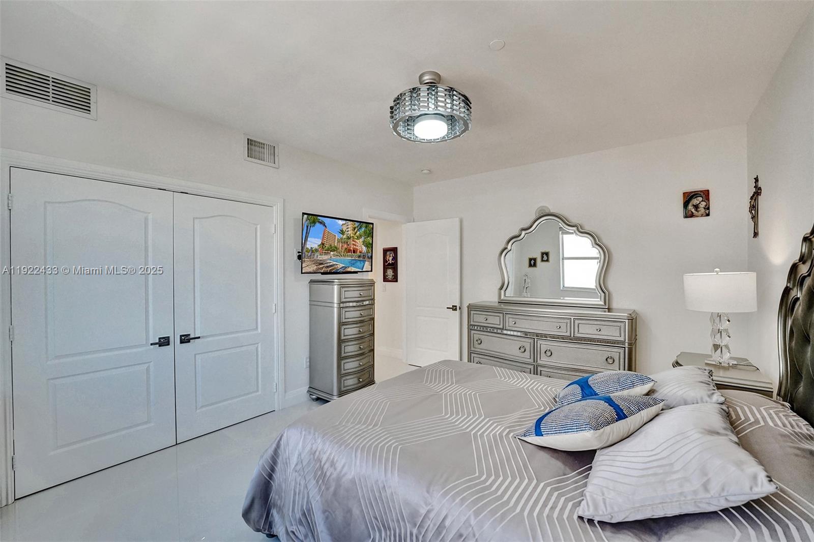 AQUAMARINE CONDO - Residential