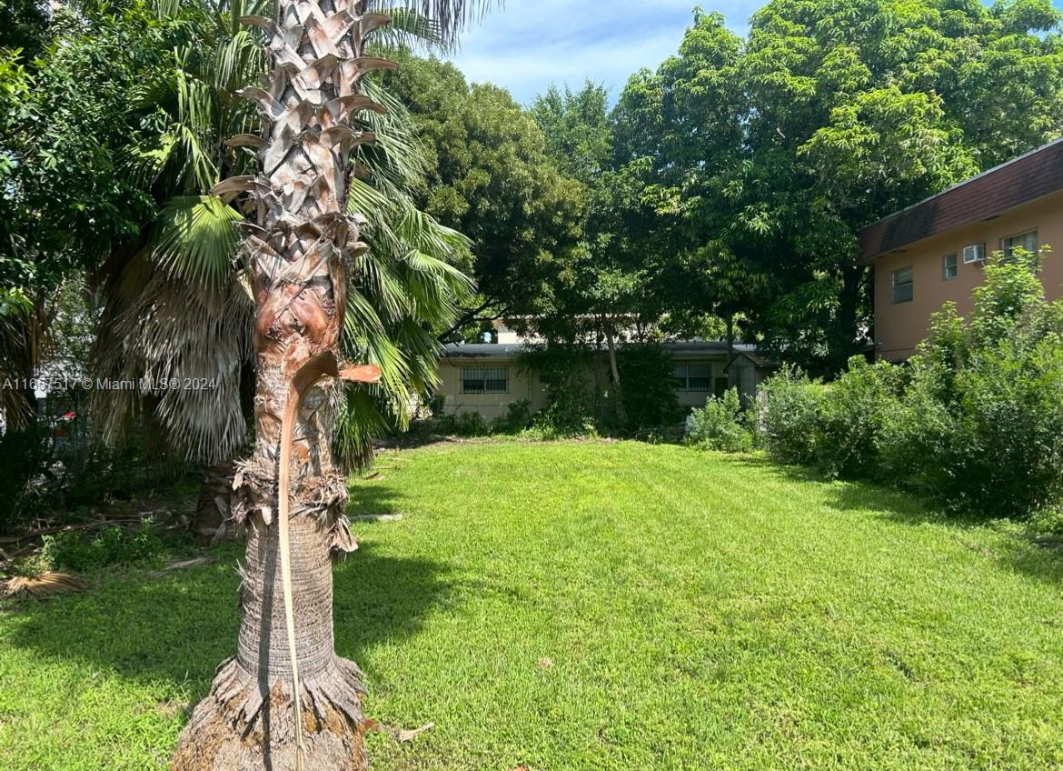 5000 Sq. Ft vacant land zoned for multifamily T4-R. Perfect development opportunity. The property is walking distance from the Brickell City Center/ Financial District, Jose Marti Park, Ada Merritt K-8, Mater Academy, and Publix