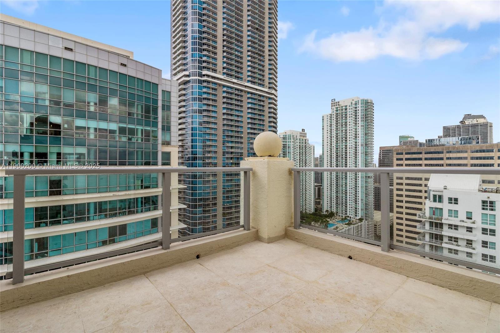 THE MARK ON BRICKELL COND - Residential