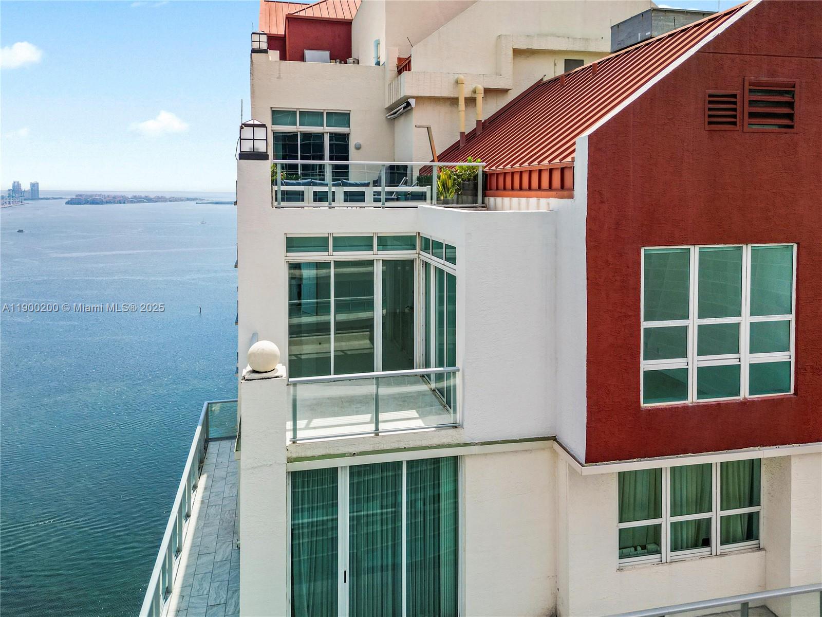 THE MARK ON BRICKELL COND - Residential