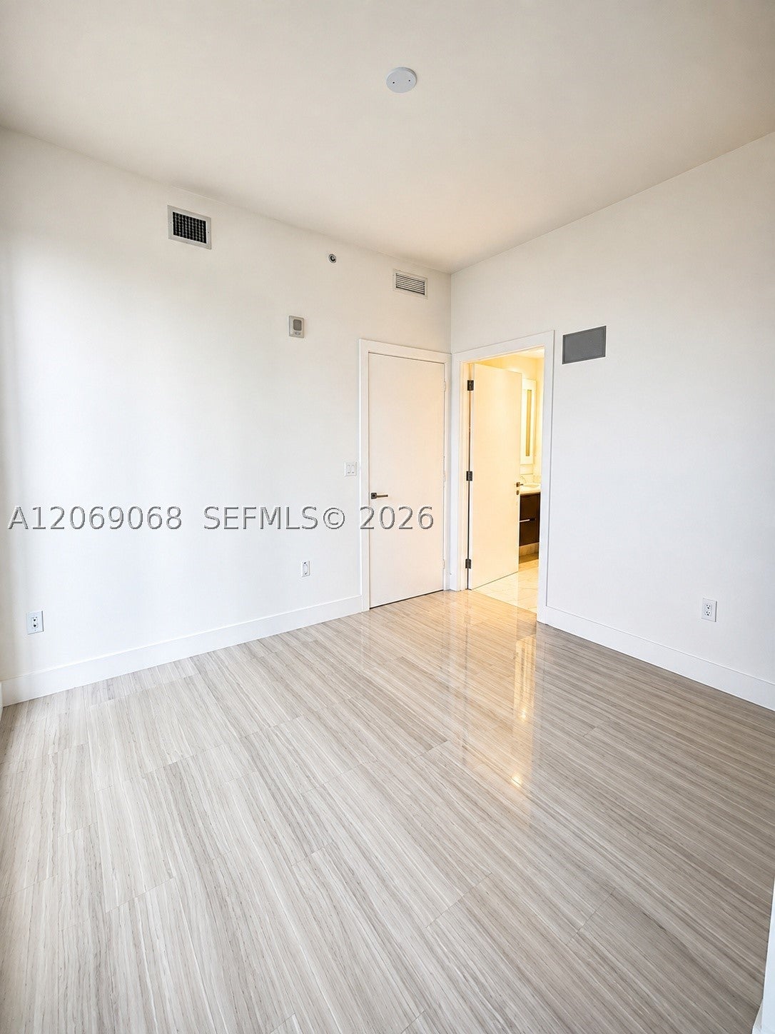 1451 Brickell Avenue 2706