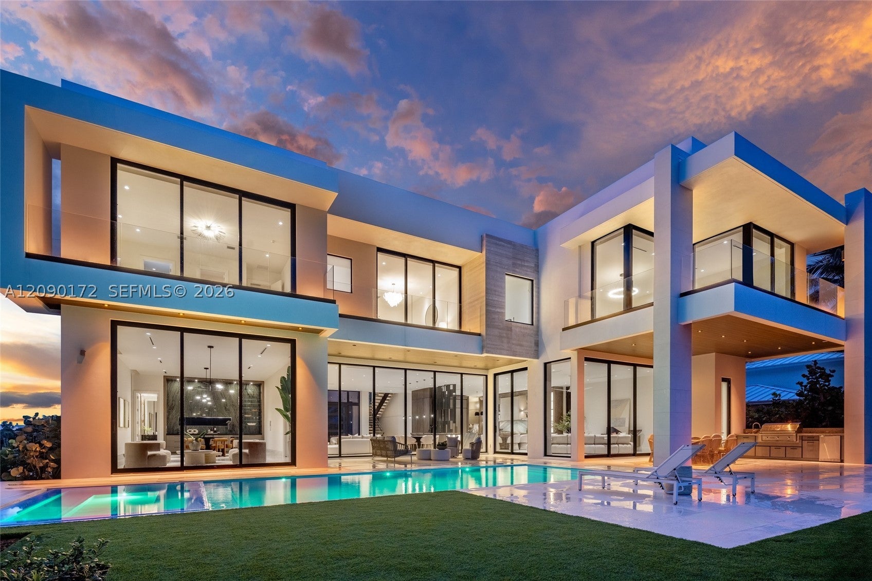 961 Hillsboro Mile
