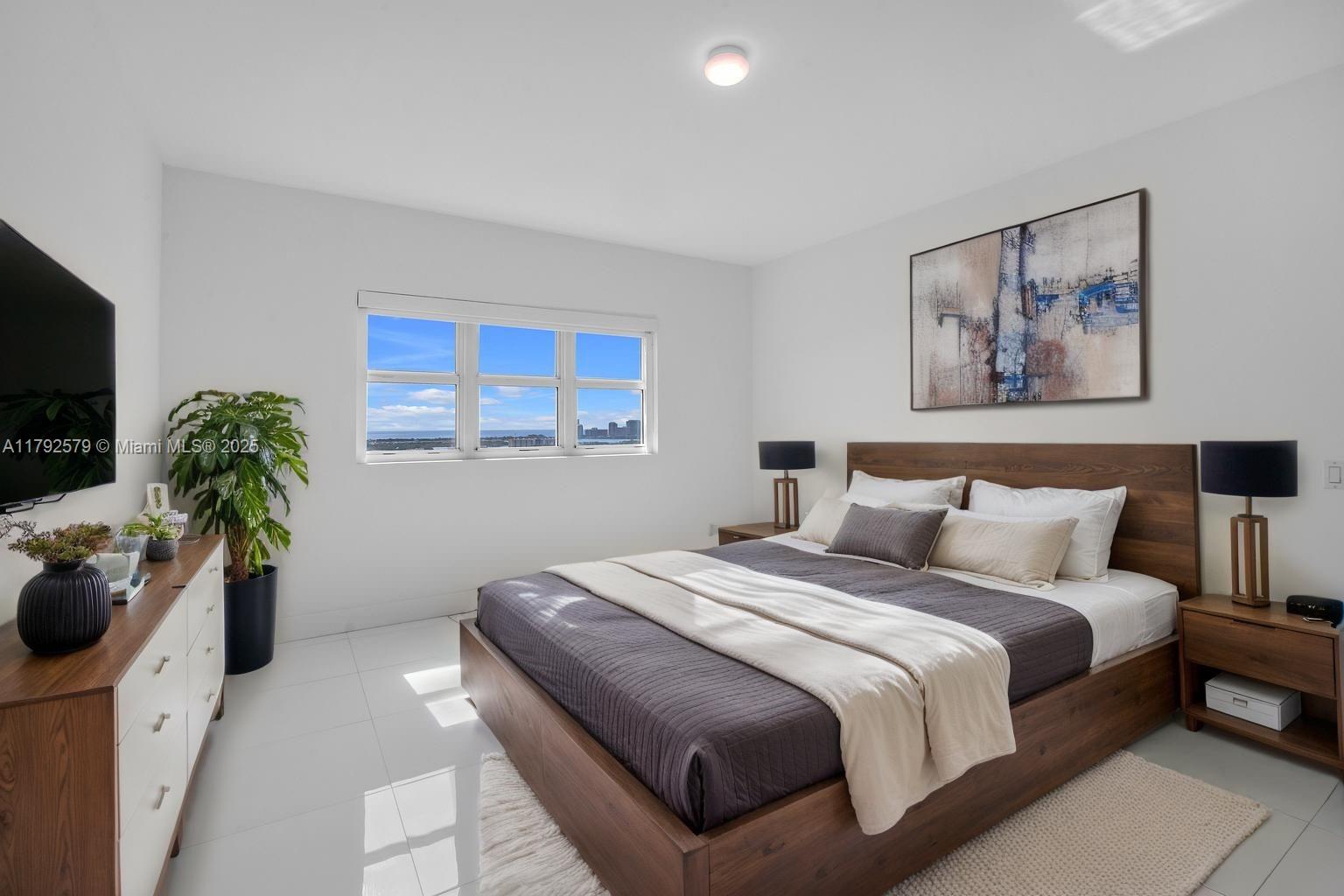 THE OAKS I CONDO - Residential