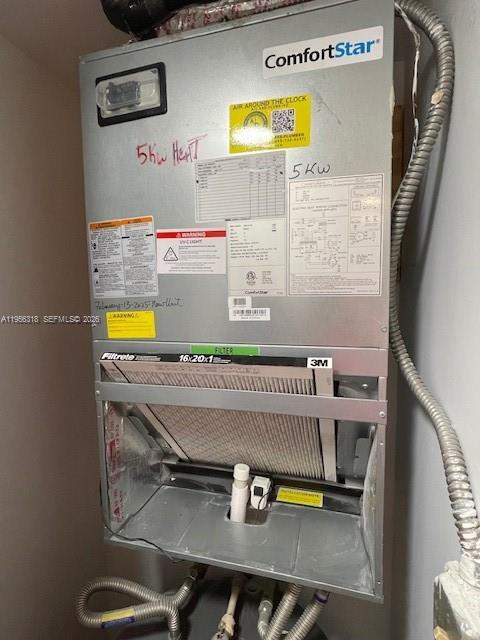 CASA DEL RIO CONDO - Residential