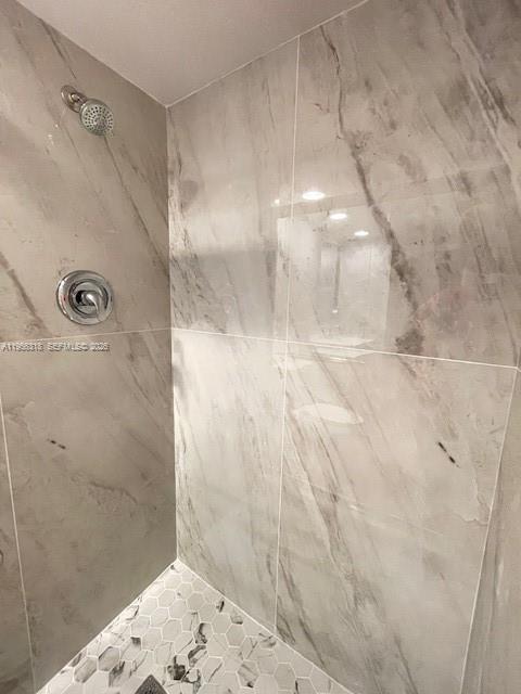 CASA DEL RIO CONDO - Residential