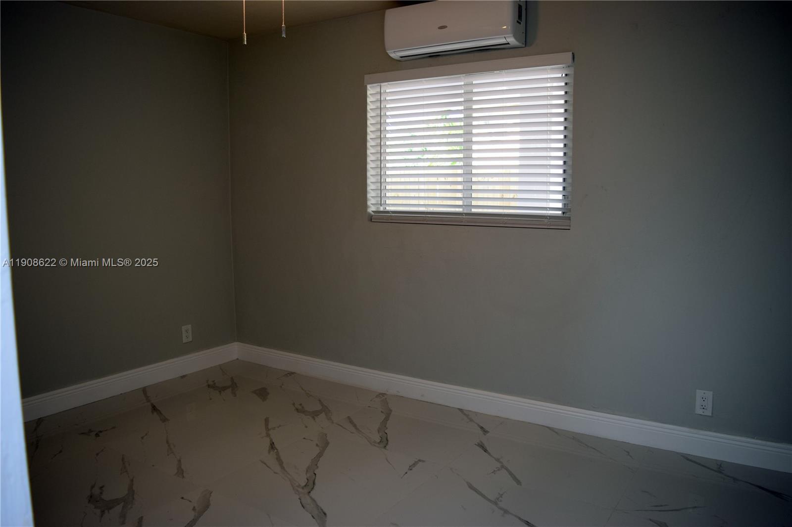 ATLANTIC SHORES DIXIE HIG - Residential Lease