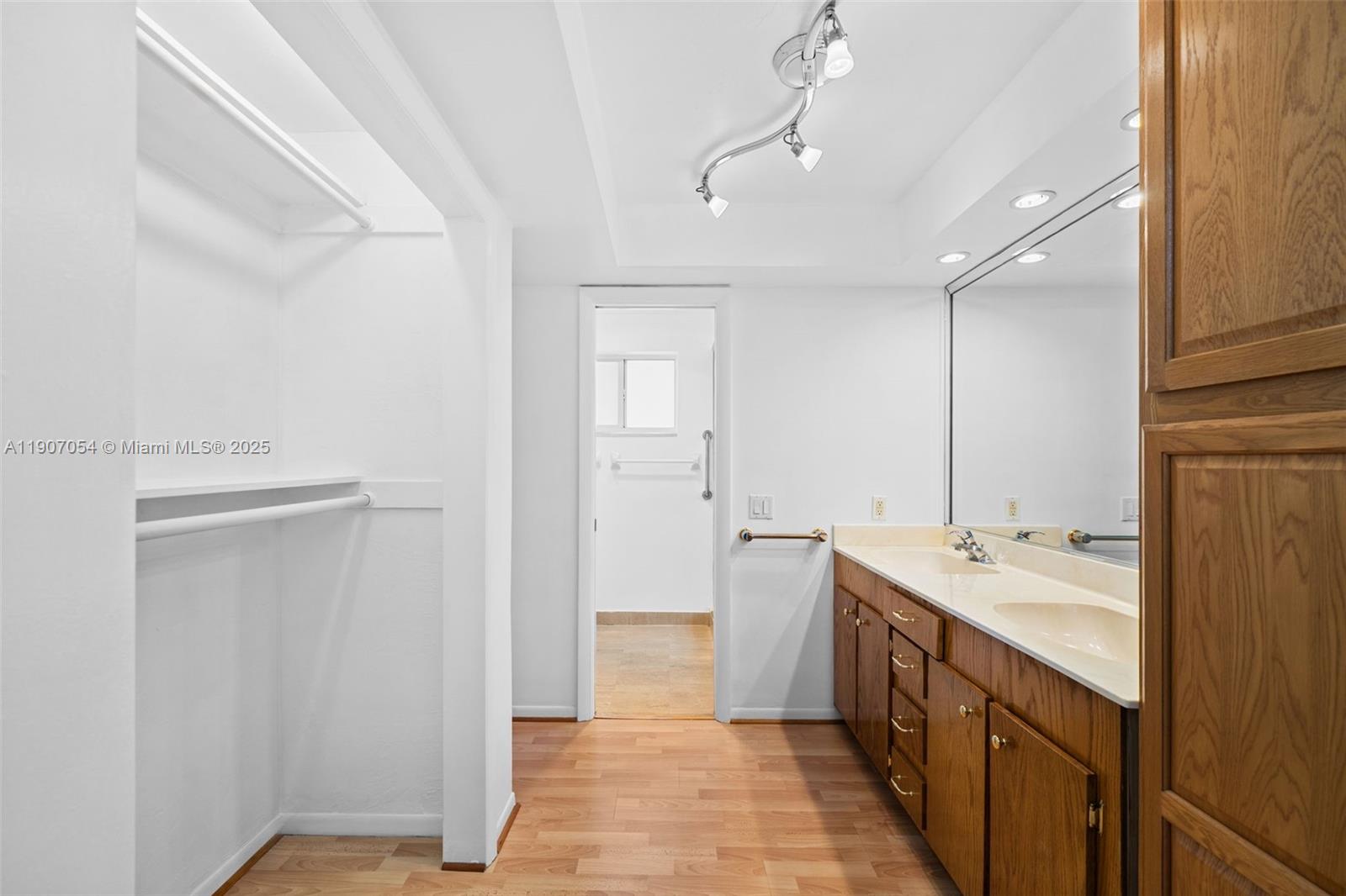 MIAMI SHORES SEC 8 REV - Residential Lease