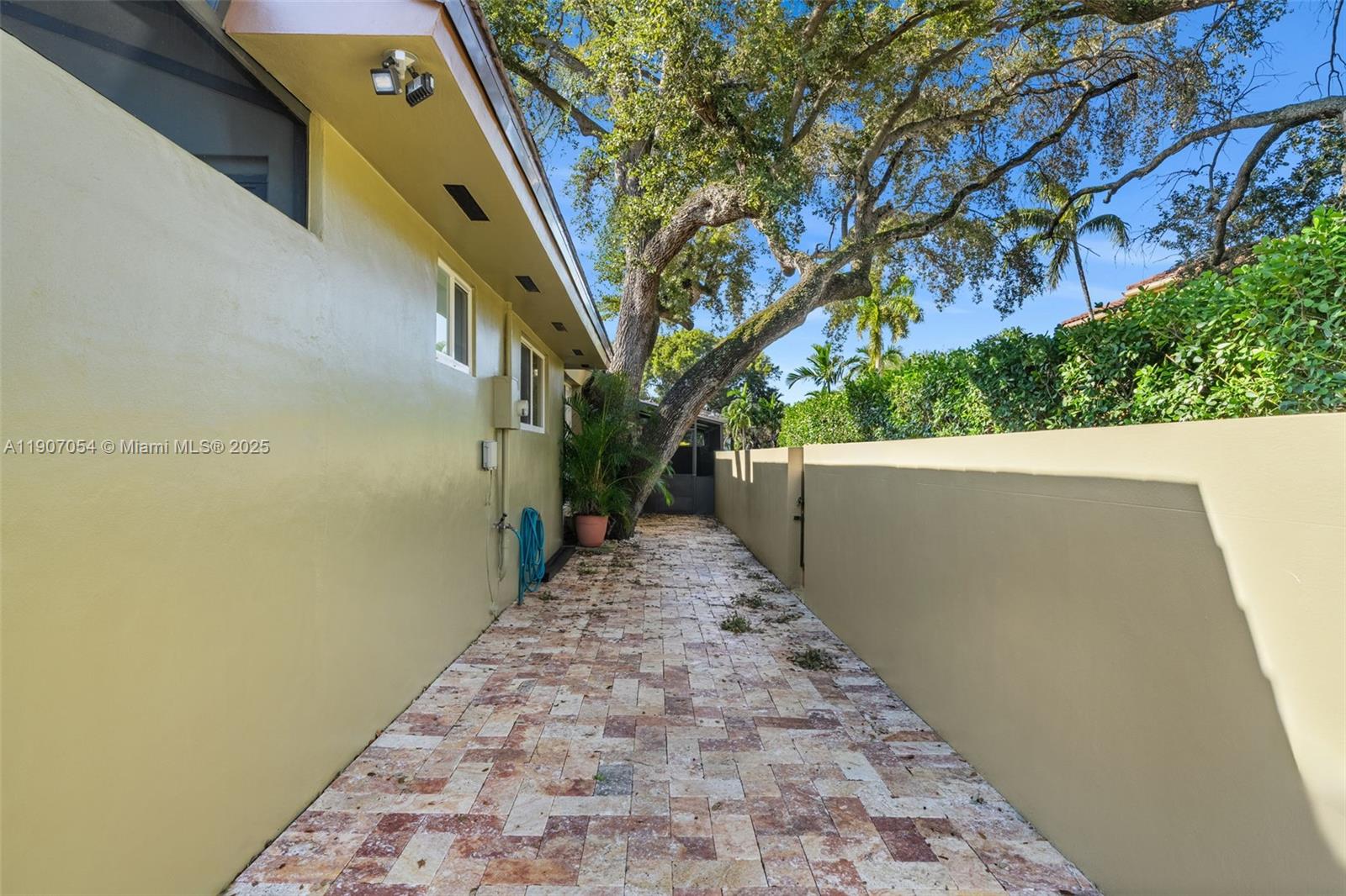 MIAMI SHORES SEC 8 REV - Residential Lease