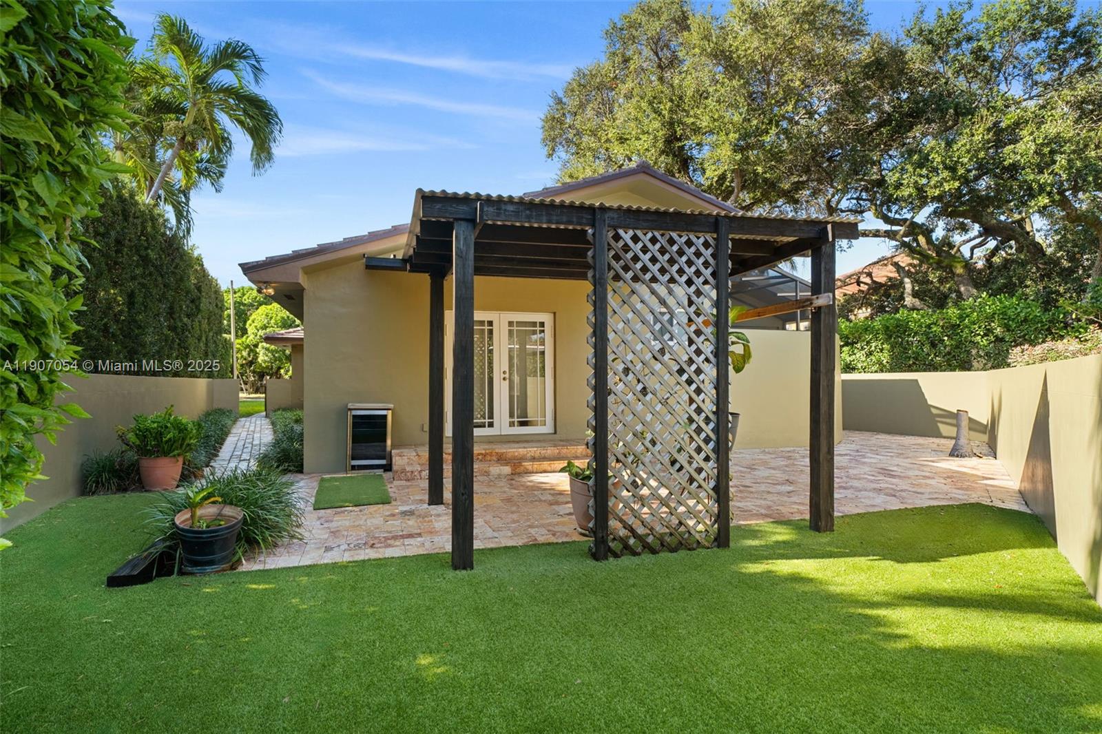 MIAMI SHORES SEC 8 REV - Residential Lease