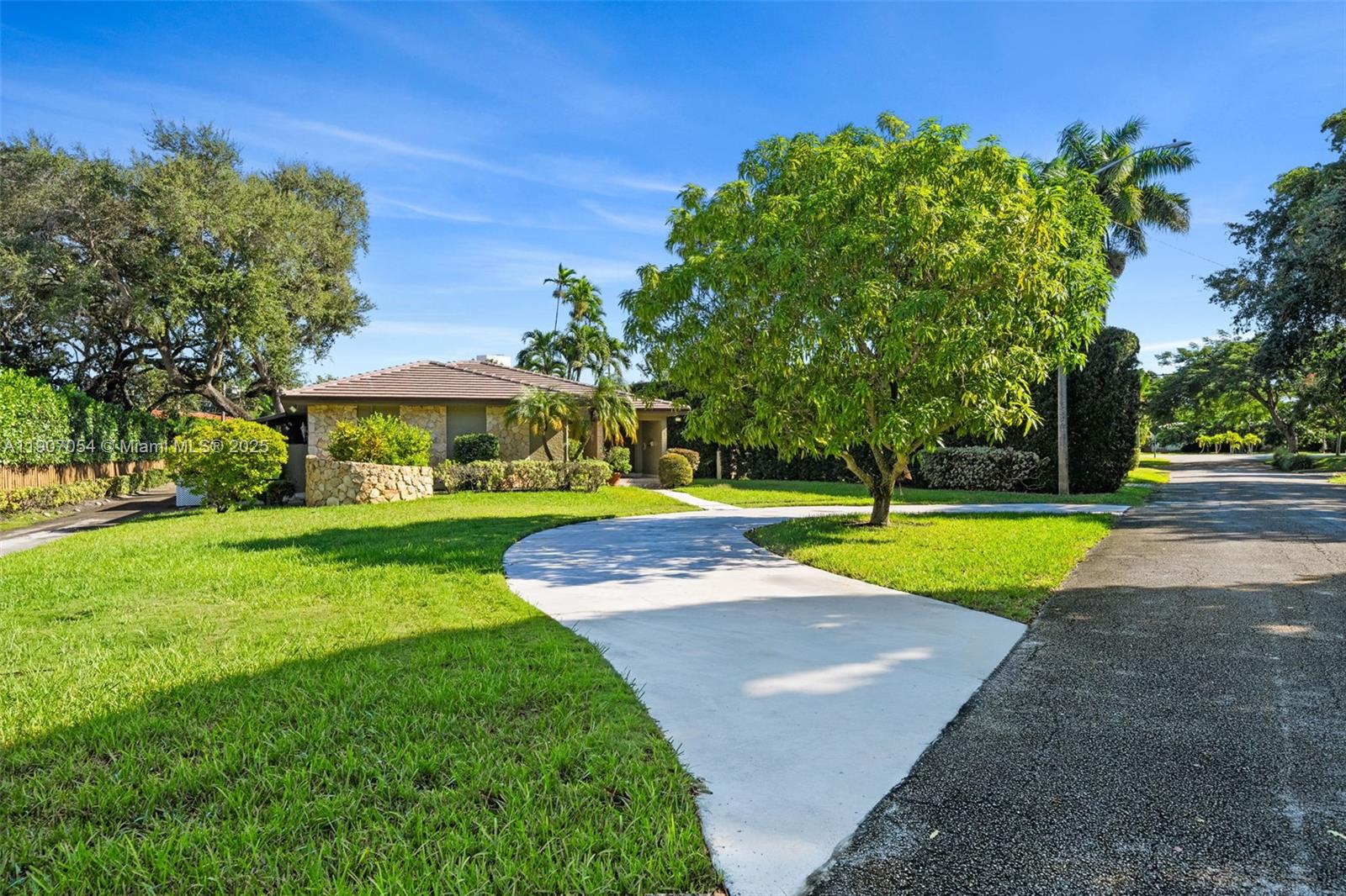 MIAMI SHORES SEC 8 REV - Residential Lease