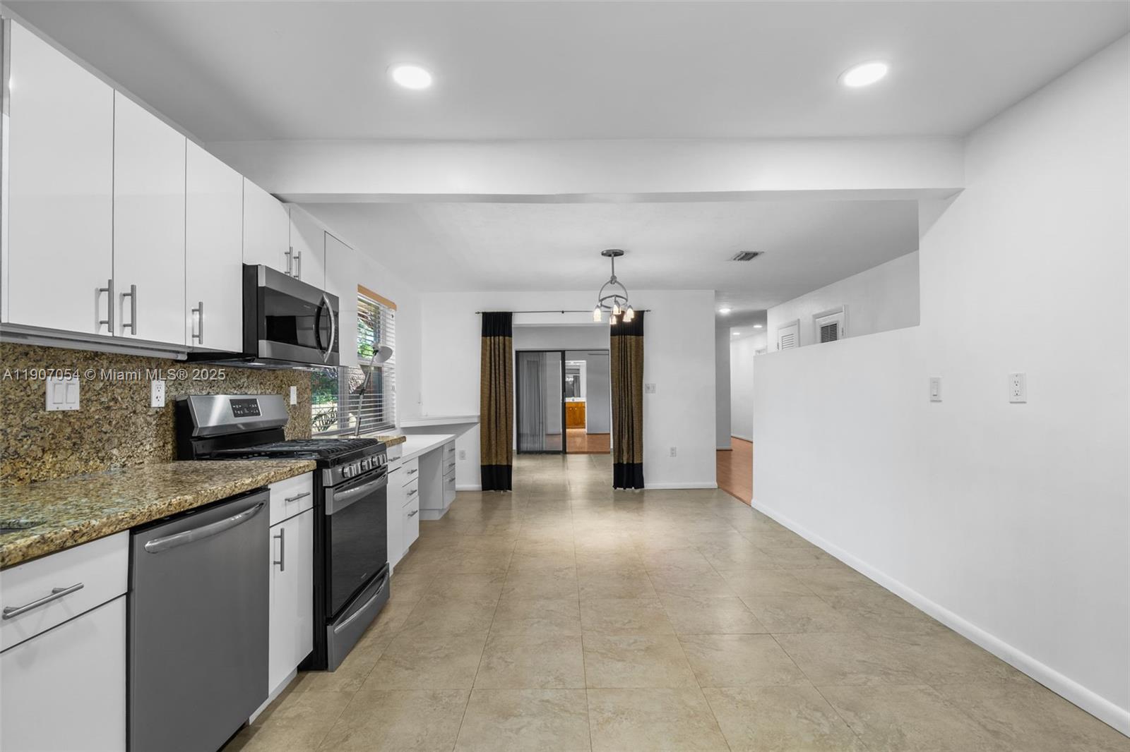 MIAMI SHORES SEC 8 REV - Residential Lease