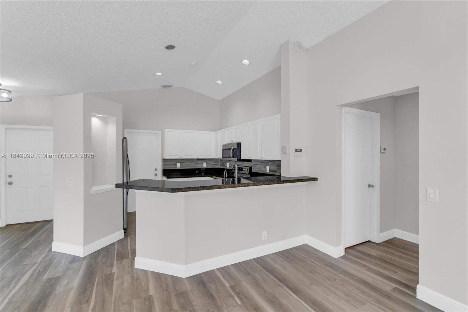 1592 S Salerno Cir