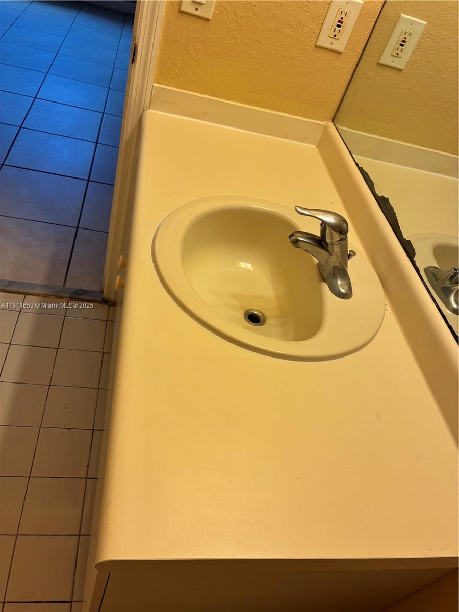 SHOMA CONDO AT KEYS COVE - Residential Lease