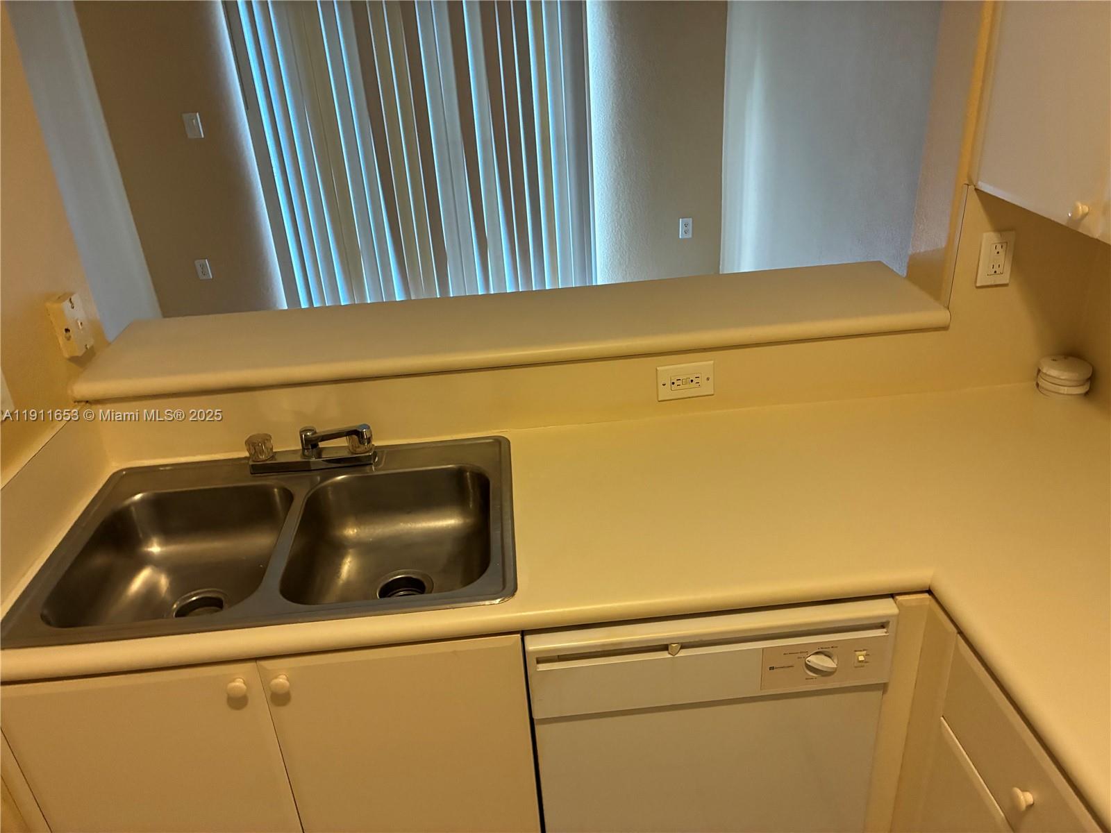 SHOMA CONDO AT KEYS COVE - Residential Lease