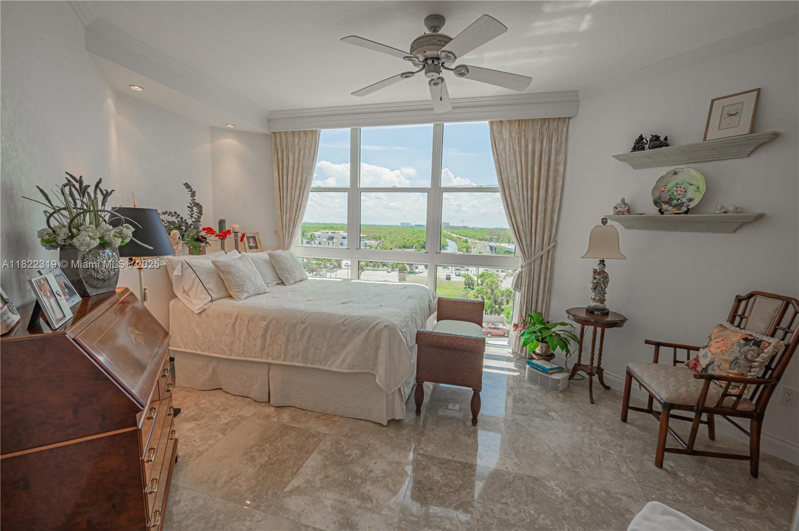 RENAISSANCE ON THE OCEAN - Residential