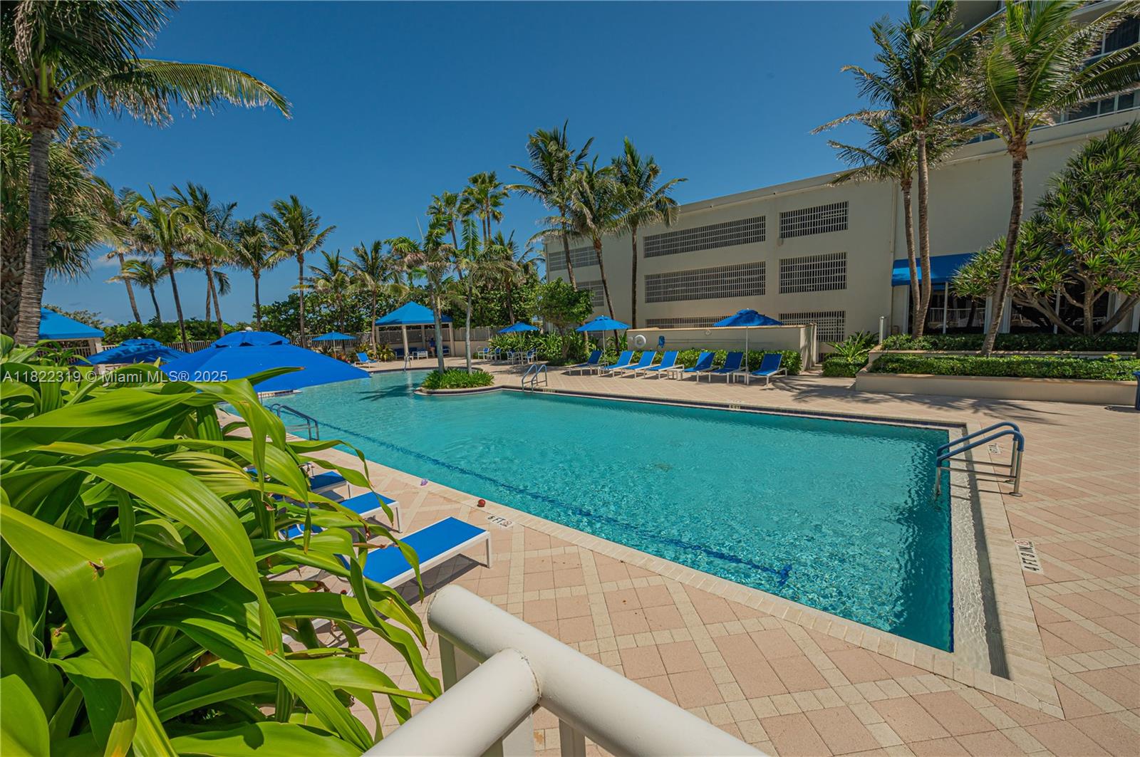 RENAISSANCE ON THE OCEAN - Residential