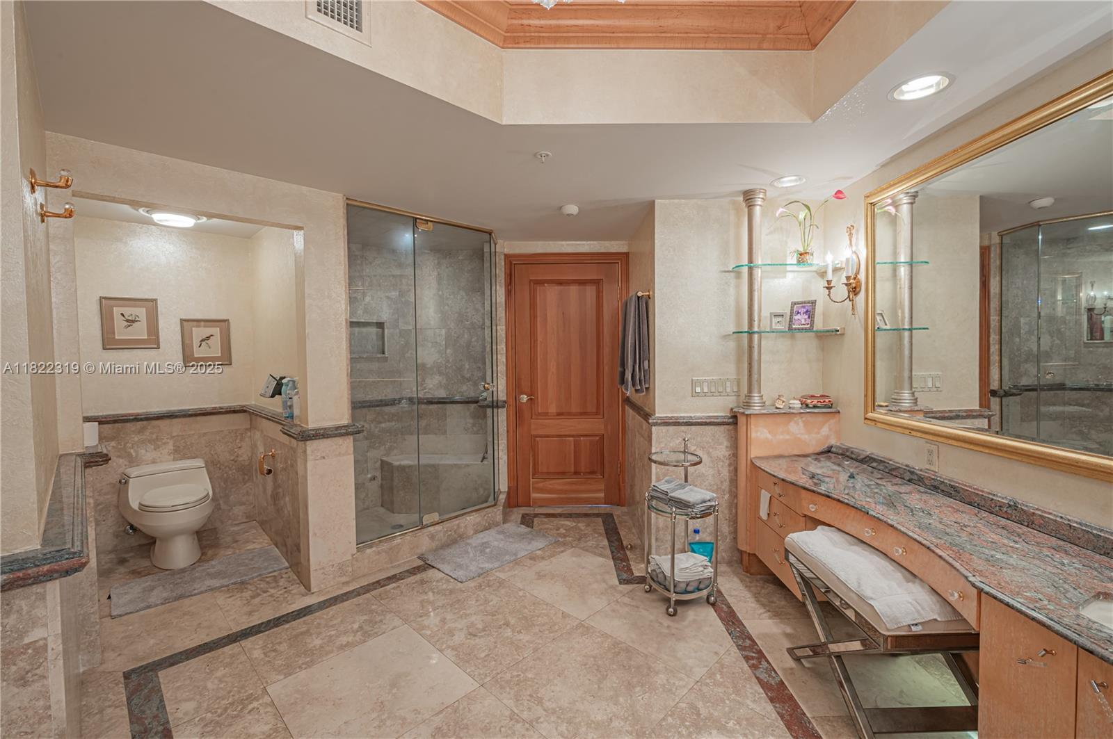 RENAISSANCE ON THE OCEAN - Residential