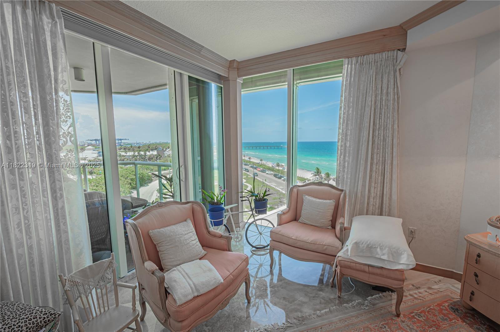 RENAISSANCE ON THE OCEAN - Residential