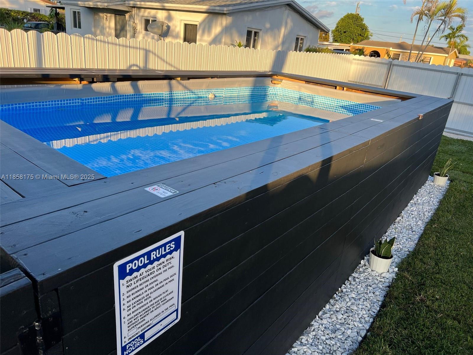 REPLAT OF PORTIONS OF RIC - Residential Lease