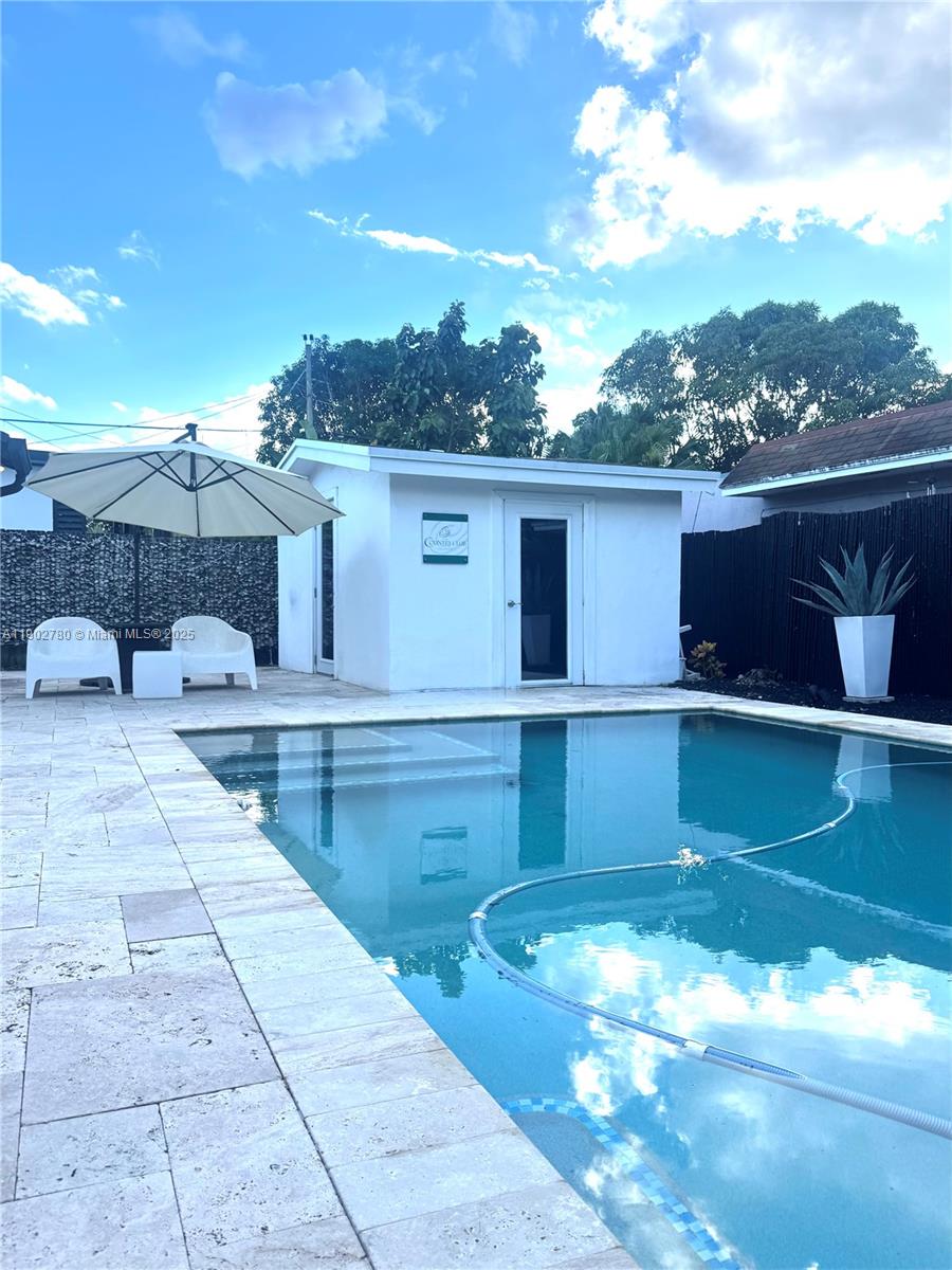 DURNIERS SUB - Residential Lease