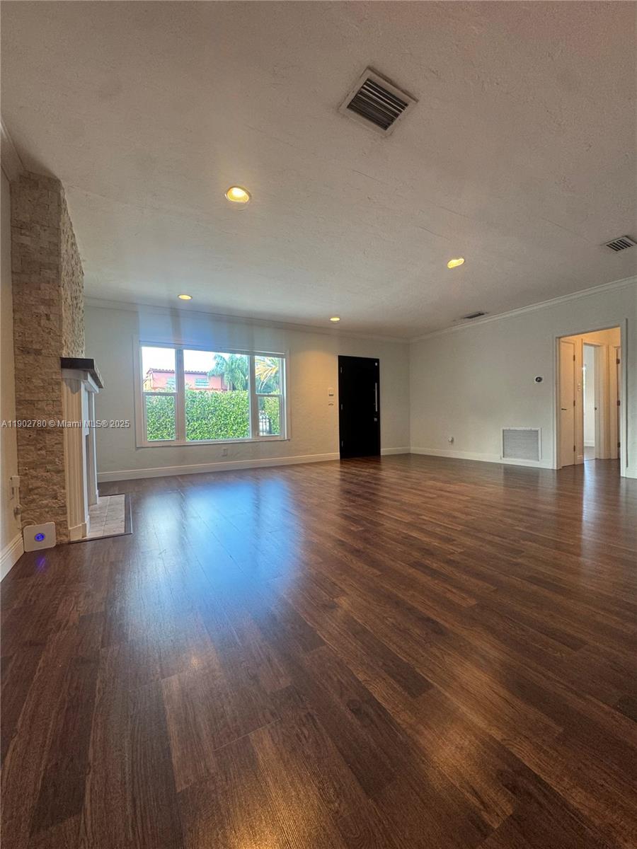 DURNIERS SUB - Residential Lease